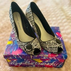 Chinese Laundry Cutie Tweed-Kid Black/Black 8.5 heeled shoes